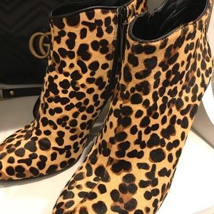 🔥🔥🔥Nine West Leopard Booties